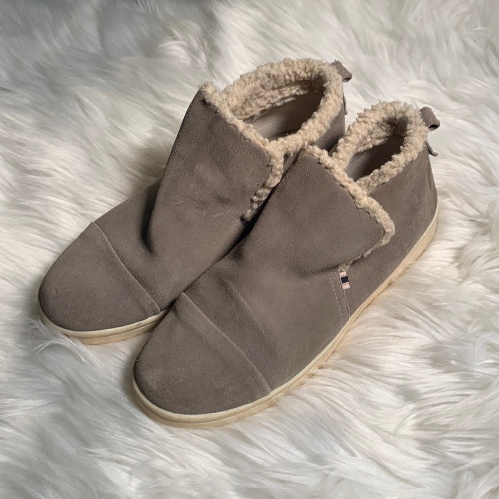 Ellen Degeneres ED Cambon Suede Fleece Ankle Boots Shoes Women Olive Taupe 10